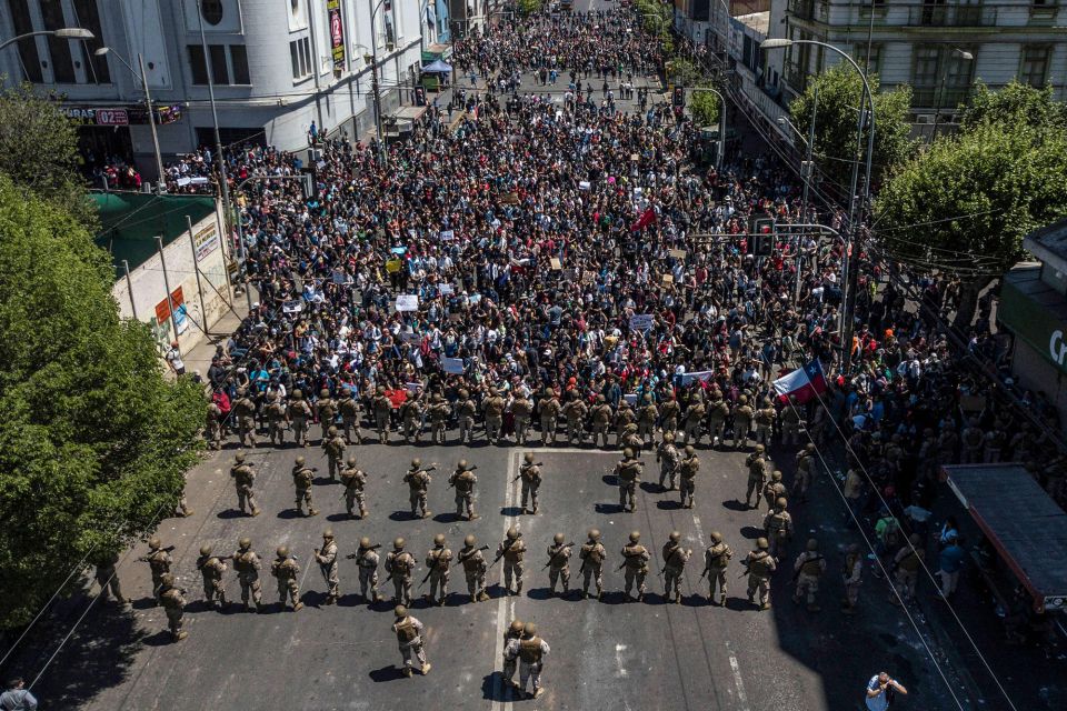 تشيلي: تصاعد للاحتجاجات ورفع لحالة الطوارئ