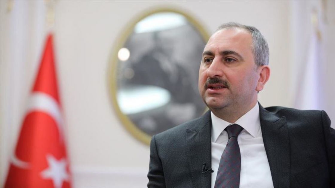 وزير العدل التركي: تم إلغاء الحظر على لقاء أوجلان بمحاميه