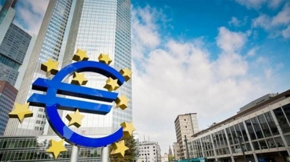 قادة منطقة اليورو يحتفلون بمرور عشرين عاماً على إطلاق العملة الموحدة