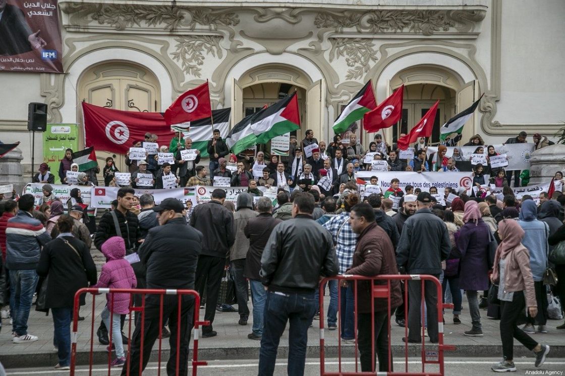في تونس: احتجاجات ضد «النهضة» ودعوات لحل البرلمان