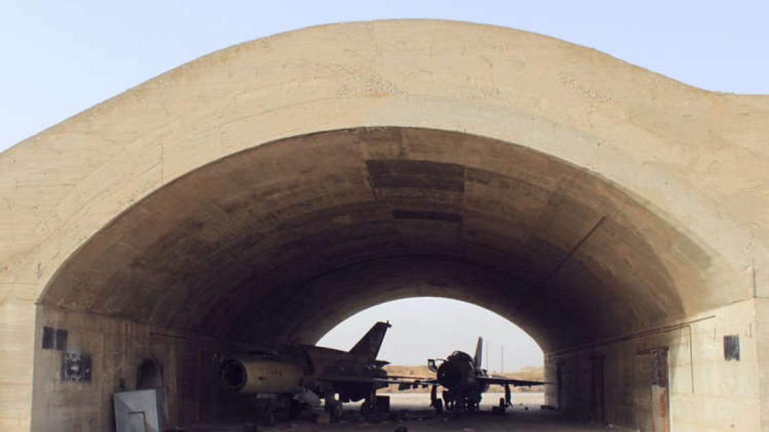 مصدر عسكري سوري: تعرض مطار الضبعة في حمص لعدوان صاروخي