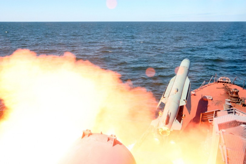 أسطول الشمال الروسي يجري 8 عمليات إطلاق ناجحة لصواريخ مجنحة