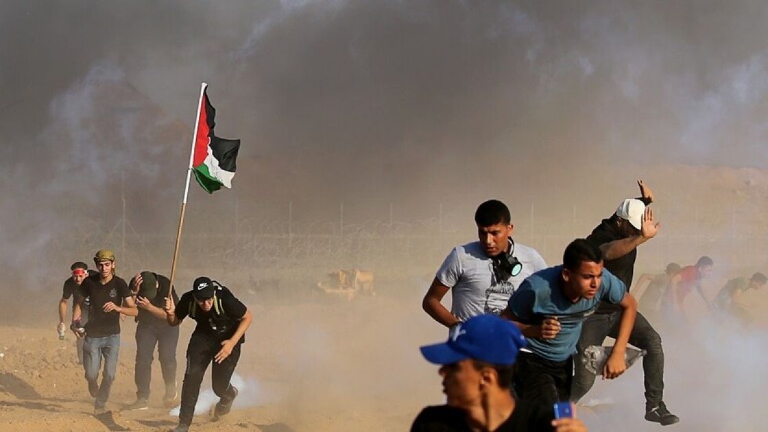 استشهاد فلسطيني وإصابة 40 خلال مسيرات العودة