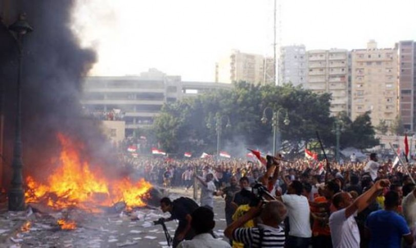 ارتفاع حصيلة ضحايا الاشتباكات في مصر إلى 51 قتيلا وأكثر من 240 جريحاً