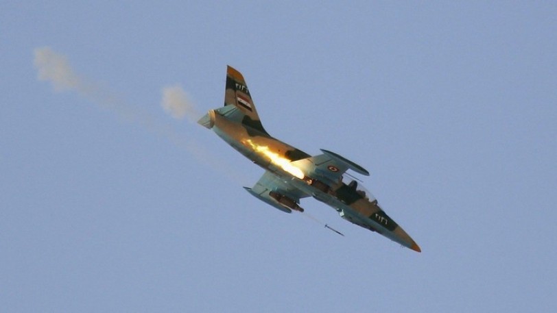 إسقاط طائرة حربية سورية في دير الزور