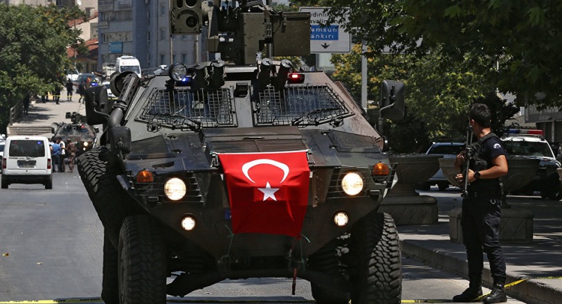 الأمن التركي يفرق مظاهرة لرافضي توسيع سلطات الرئيس