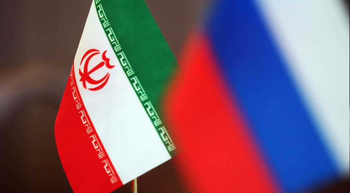 مسؤول إيراني يعلّق على المأمول اقتصادياً من زيارة رئيسي لموسكو