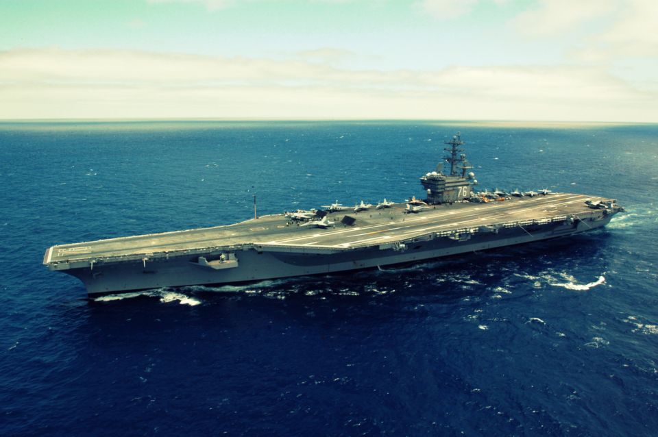 مجموعة بحرية أمريكية ضاربة تجري في الفترة بين 16و26 تشرين الأول تدريبات مشتركة مع سفن السلاح البحري الكوري الجنوبي 