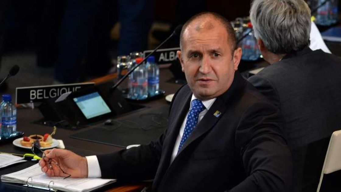 رئيس بلغاريا: ترامب طالب الناتو بزيادة الإنفاق العسكري بنسبة 4%
