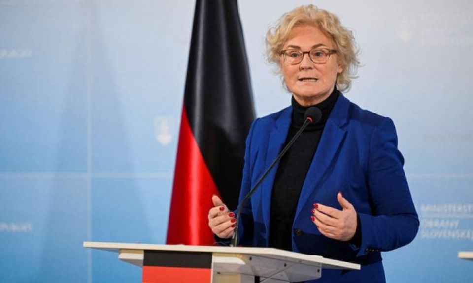 الإعلام الألماني يتحدث عن استقالة وزيرة الدفاع على وقع أزمات وخسائر