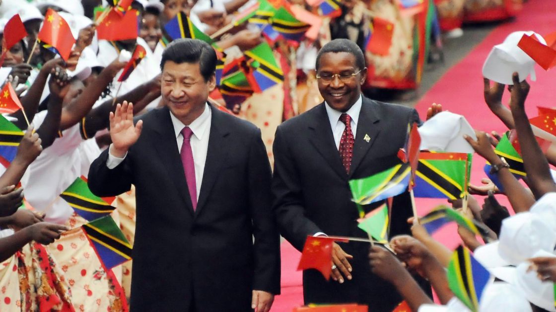 ما الذي يميّز الصين في علاقاتها مع أفريقيا؟