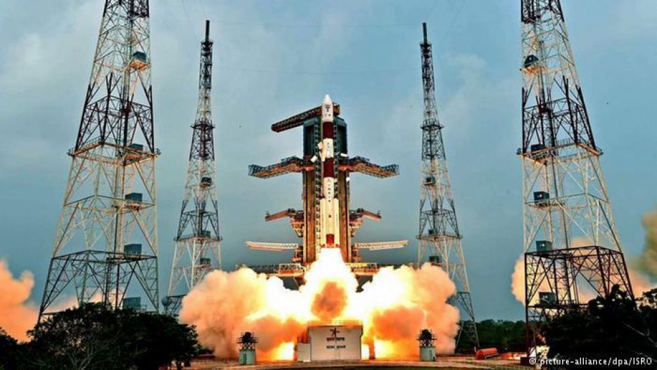 الهند تحتفل بإنجازاتها الفضائية!