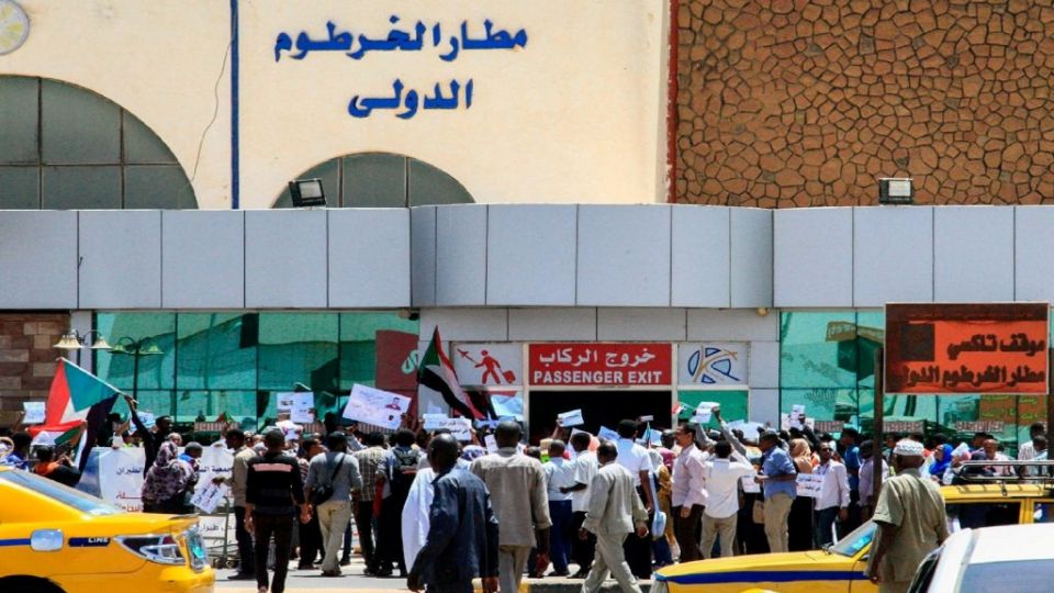 السودان يلغي إعفاء السوريين من الفيزا