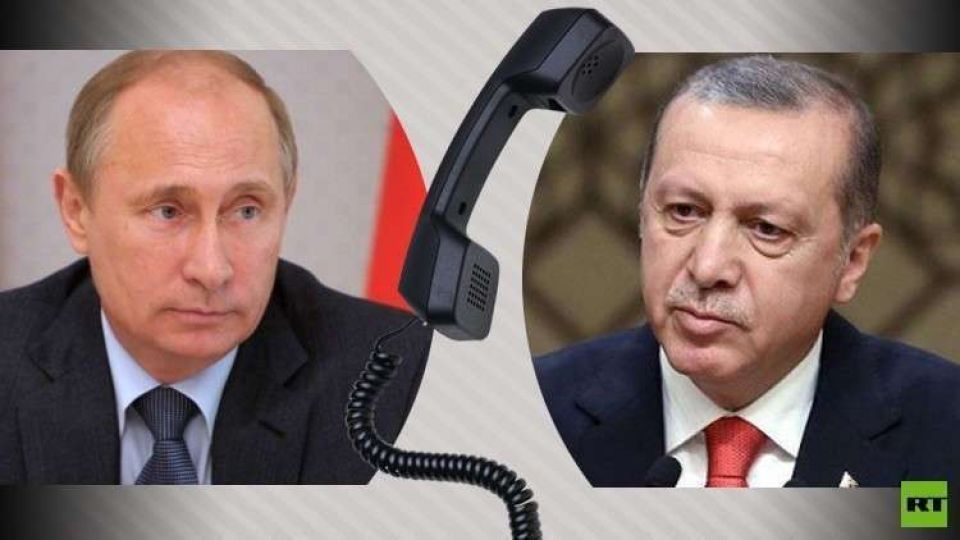 بوتين وأردوغان يناقشان هاتفيا القمة الثلاثية في اسطنبول حول التسوية في سورية
