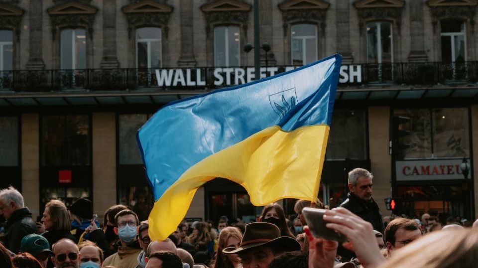 وول ستريت تتوقع تدهوراً أكبر لاقتصاد أوكرانيا بظل انخفاض الدعم الغربي