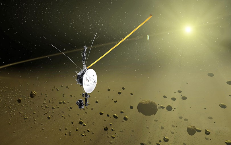 مسبار فوياجر-1 أول مركبة فضائية تغادر المجموعة الشمسية