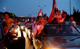 رصاص «ذوي القربى» يتفوق على هاون المعارضة...  سوريا: «كرنفال النصر» يودي بحياة 12 شخصاً