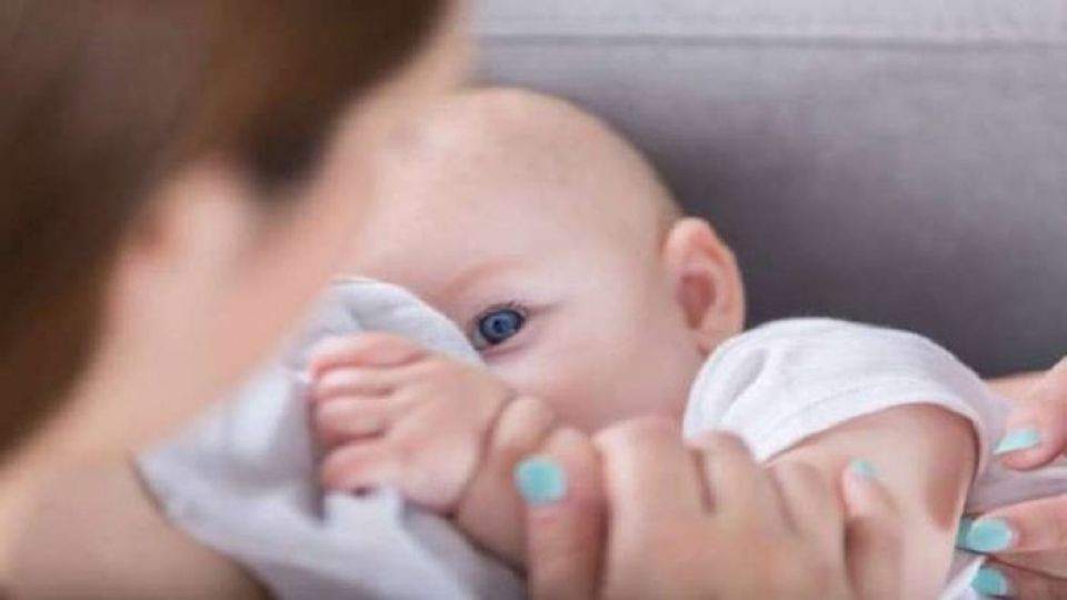 الرضاعة الطبيعية قد تحمي البشرية