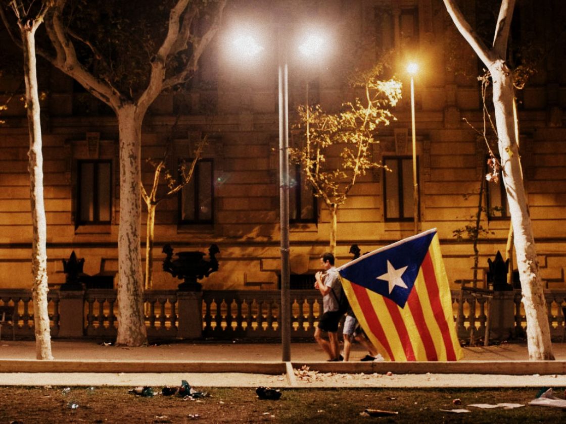 مدريد تدعو كتالونيا للتعقل