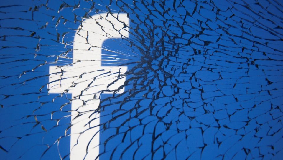 إليكم تفاصيل وخسائر «الانقطاع الكبير» لفيسبوك وتوابعها