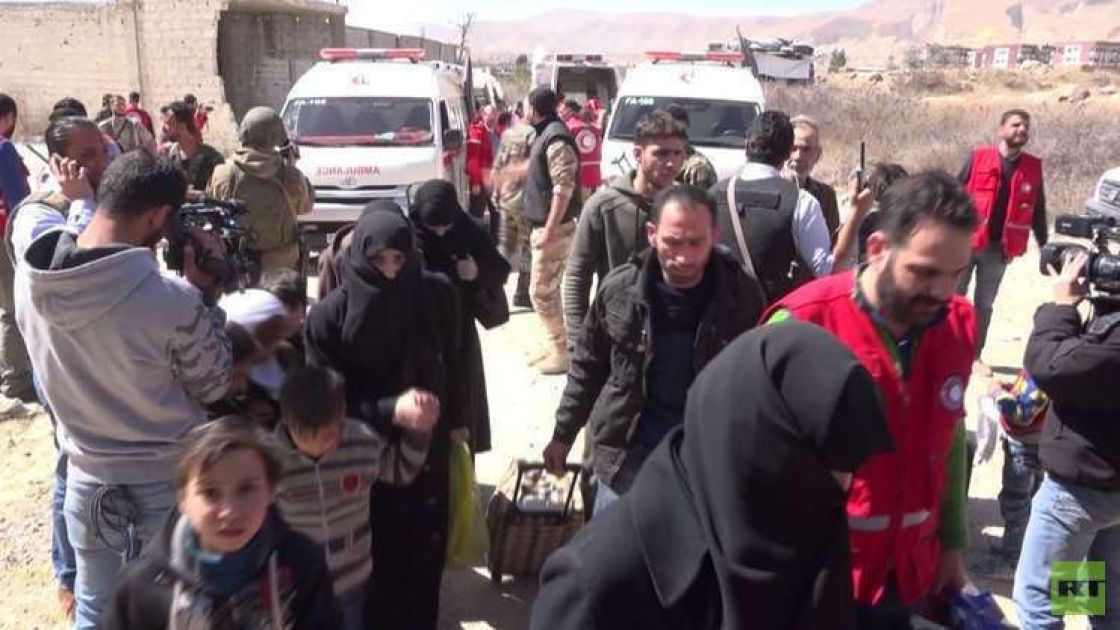 خروج 128 ألف مدني من الغوطة الشرقية.. والتحضيرات لانسحاب دفعة جديدة من المسلحين