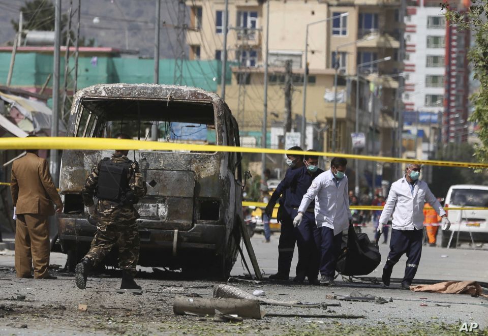 أفغانستان: مقتل 11 مدنياً بانفجارات في أول أيام الهدنة