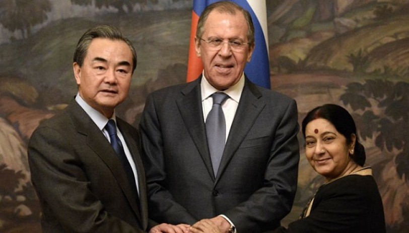 وزراء خارجية روسيا والصين والهند يبحثون في موسكو القضايا الدولية الملحة