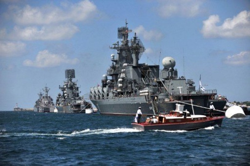 أسطول عسكري روسي يتجه إلى البحر المتوسط
