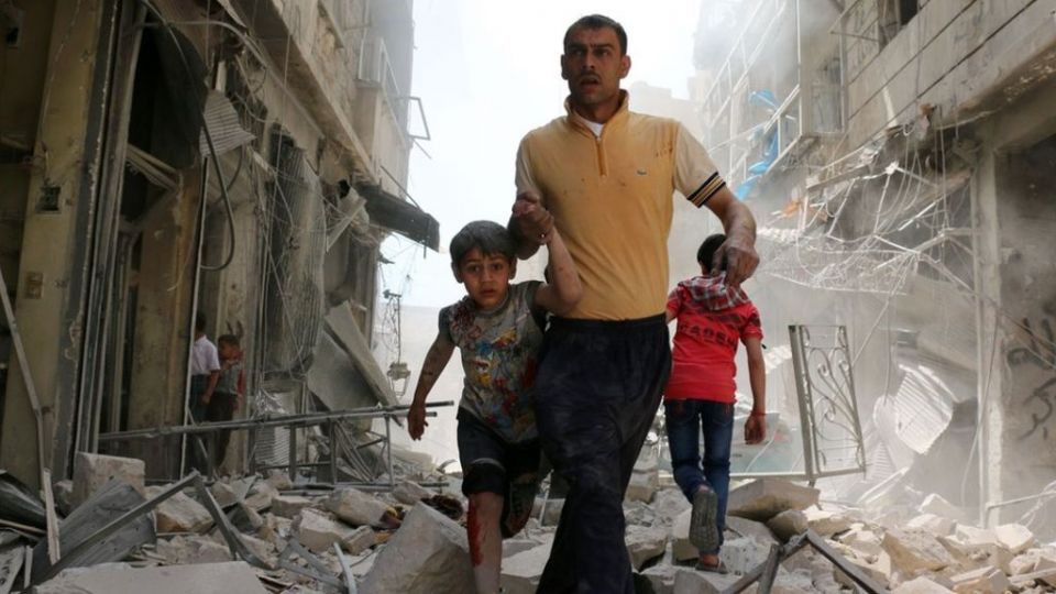 حلب تصر على البقاء  وتسرّع الحل السياسي