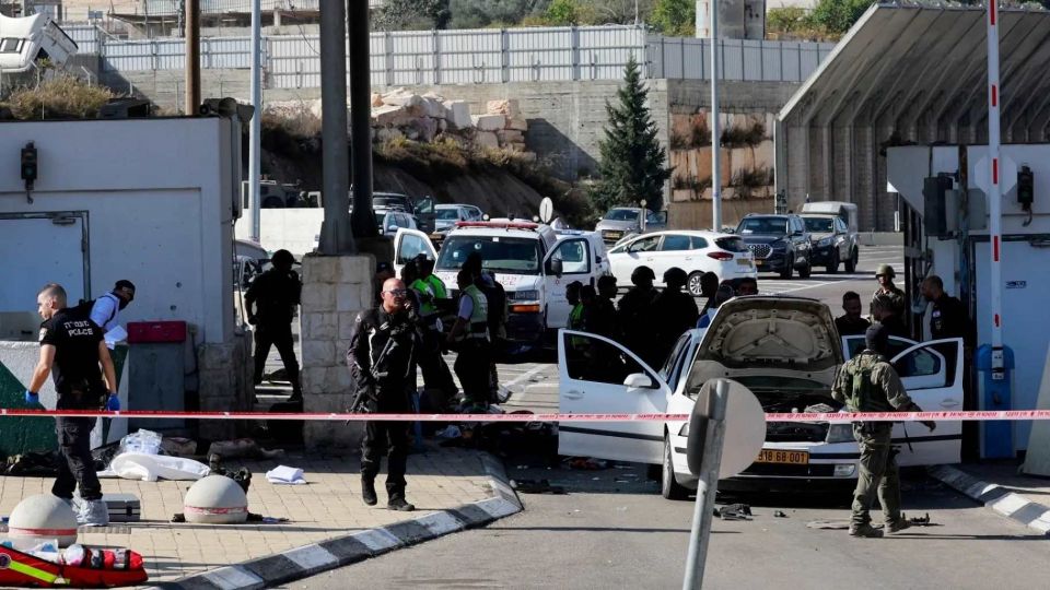 إصابة 7 &quot;إسرائيليين&quot; واستشهاد 3 فلسطينيين بعملية قرب القدس