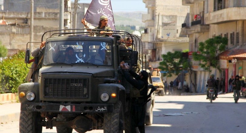 مسلحون يهاجمون قرية الزارة بريف حماة