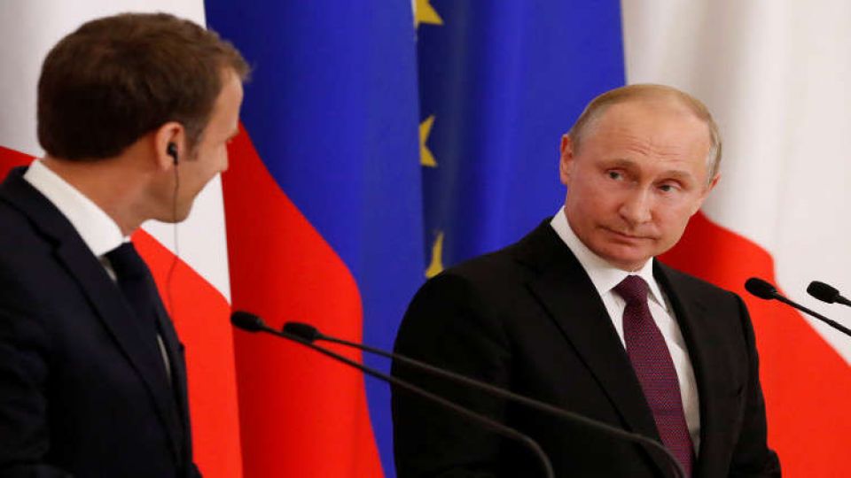 بوتين لماكرون: روسيا على استعداد لحماية أوروبا