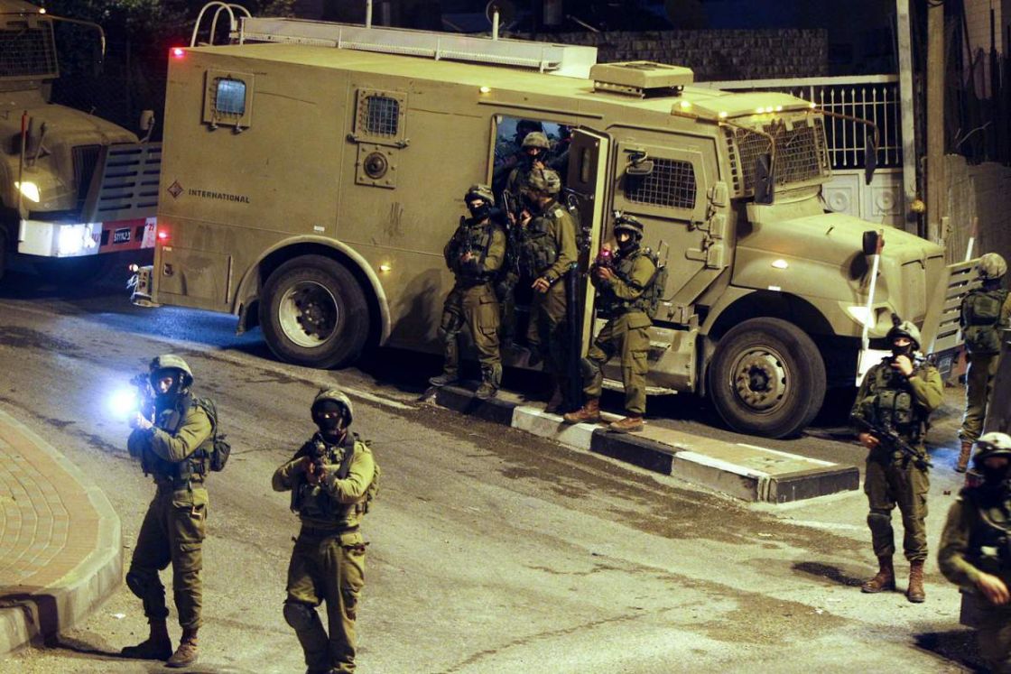 سرايا القدس تستهدف جيش الاحتلال جنوب جنين، والأخير يشنّ حملة اعتقالات
