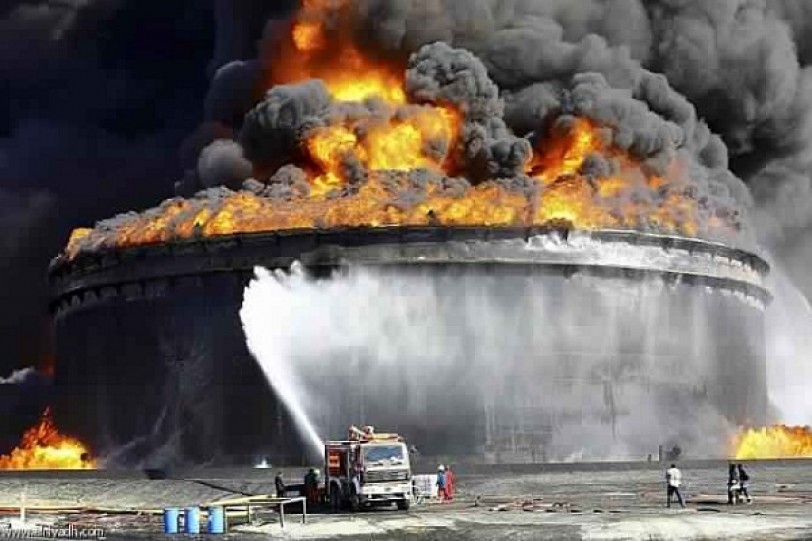 ليبيا.. احتواء جزء من حرائق «السدرة»