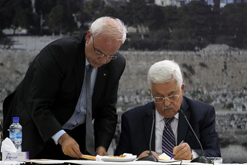 عباس يرحب بتصريحات باريس واستكهولم إزاء الاعتراف بالدولة الفلسطينية