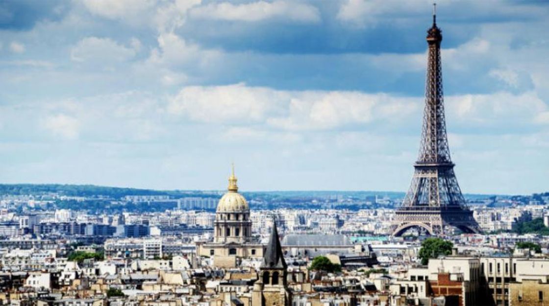فرنسا تتوقع عجزاً في الميزانية قد يثير استياء بروكسل