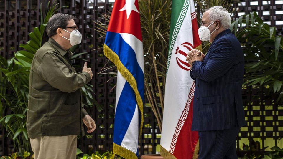 ظريف: التضامن في مواجهة الإرهاب الاقتصادي الأمريكي كان محور المباحثات مع كوبا
