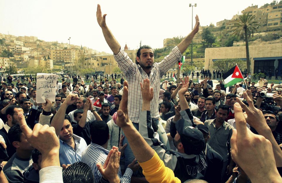 احتجاجات في 3 محافظات أردنية