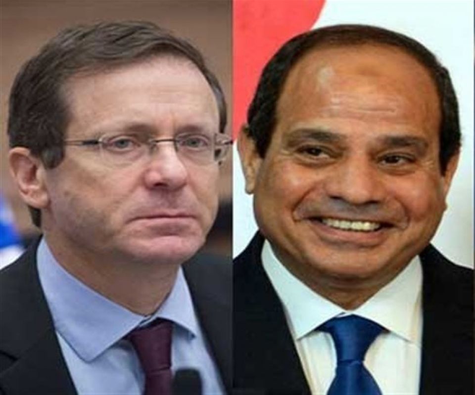 رسالة تهنئة من الرئيس المصري إلى رئيس كيان العدوّ