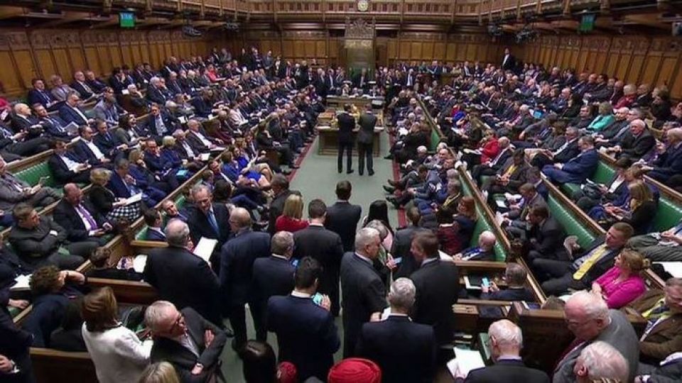 البرلمان البريطاني يوافق على تأجيل «بريكست»