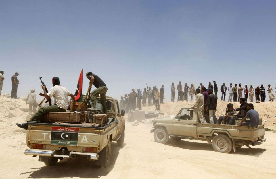 اللغز الأمريكي في ليبيا: كيف صارت البلاد بؤرة للتنظيمات الفاشية الجديدة؟