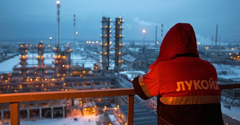 عامل روسي في مجال النفط
