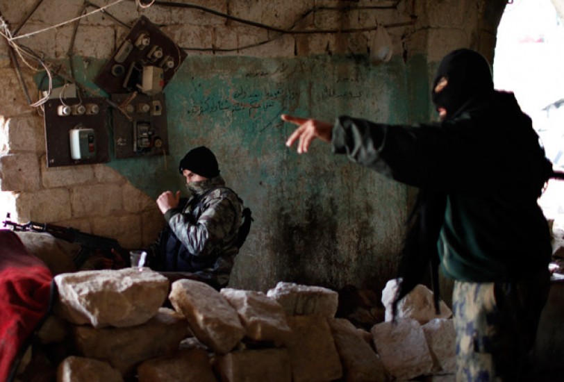 تقاتل وتخوين داخل «الجبهة الإسلامية»... واشنطن: نقدّم دعماً فتاكاً للمعارضة السورية