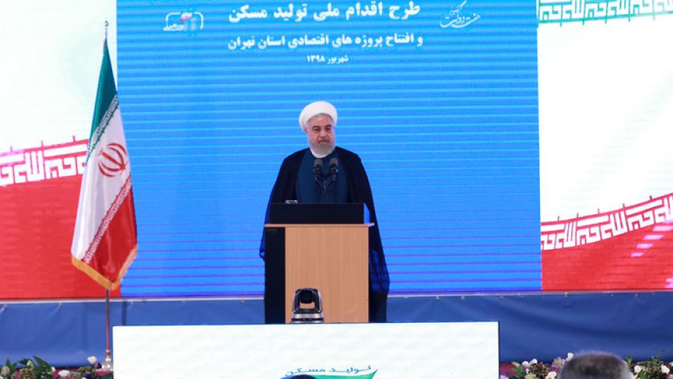 روحاني: نواجه حرباً اقتصادية ونفسية وسياسية