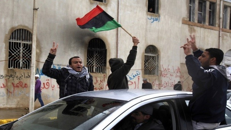 تجدد المعارك في بنغازي والأمم المتحدة تدين قتل المدنيين