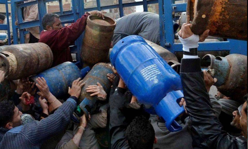 الغاز في دمشق وريفها: إبقاء مدة الانتظار أكثر من 60 يوماً للاستلام «الذكي» للأسطوانة