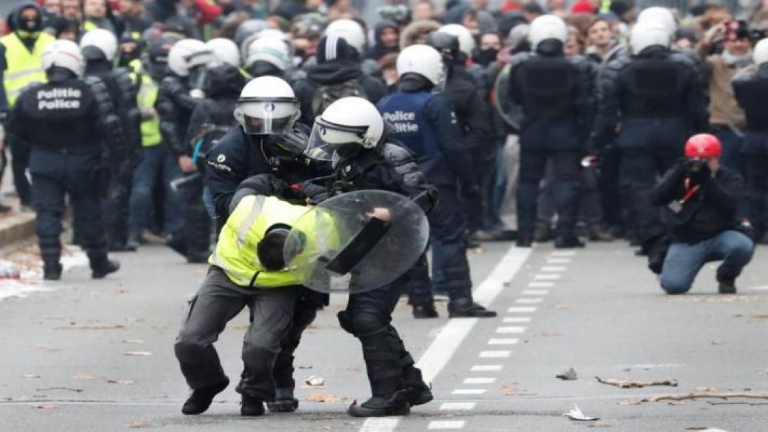 يوم حافل في الأسبوع الرابع من المظاهرات الفرنسية