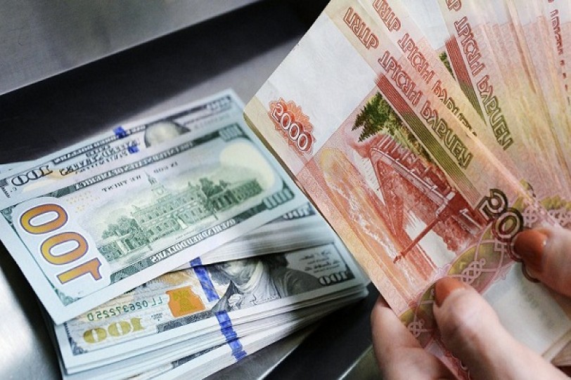 المركزي الروسي يشتري 200 مليون دولار إضافية لزيادة احتياطاته
