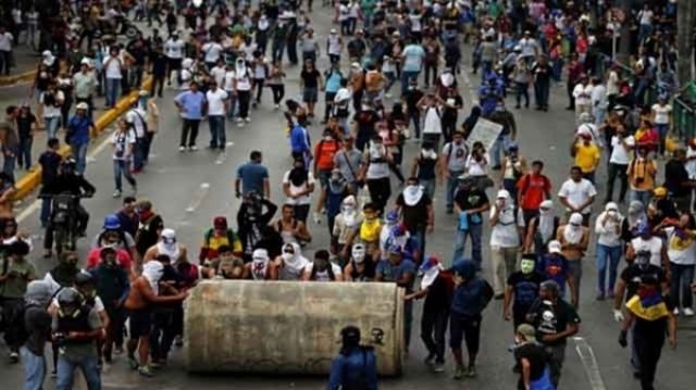 جدلية الثورة المضادة والأصولية.. في التحول الفنزويلي