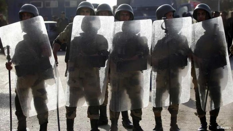 عشرات القتلى والجرحى في اشتباكات عنيفة بمصر